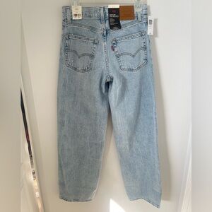 NWT Light Wash Levi’s Baggy Dad Jean